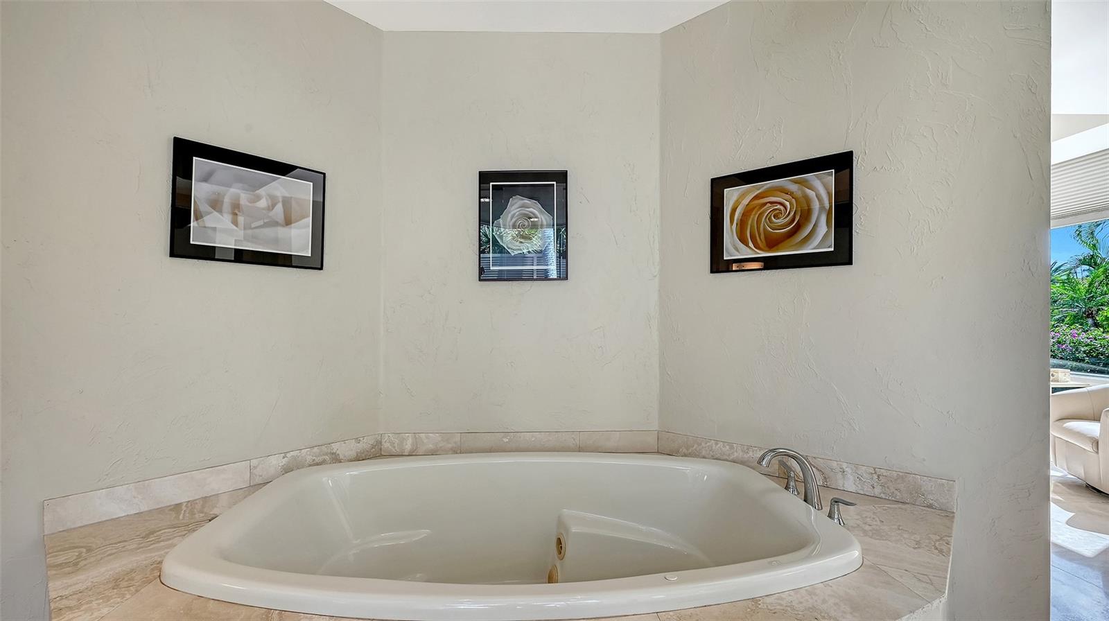 A4671696 Property Photo