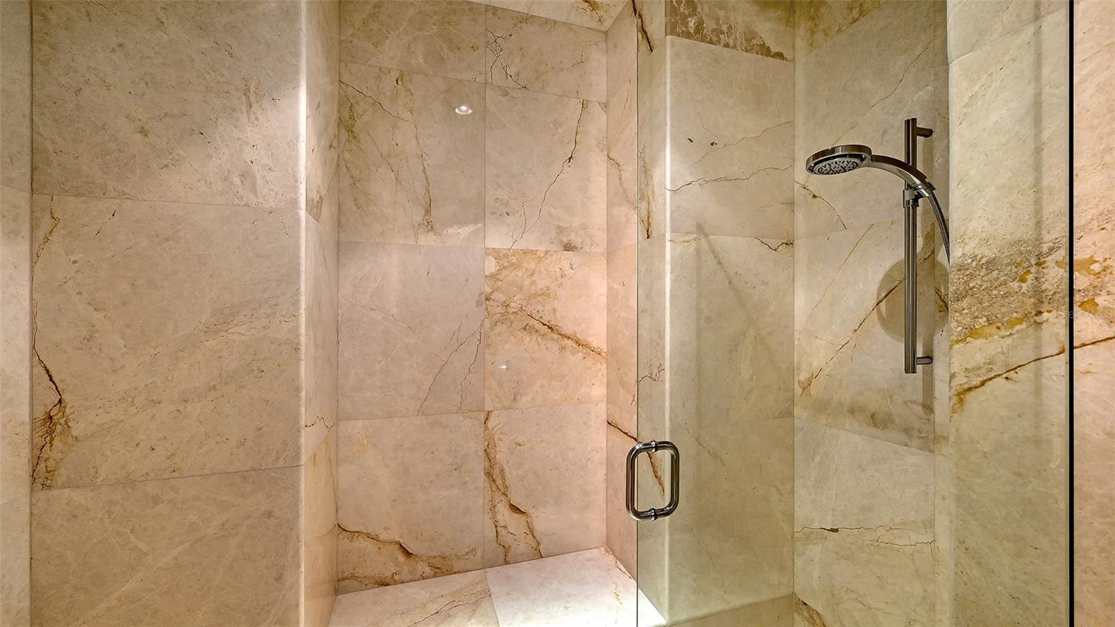 A4671696 Property Photo