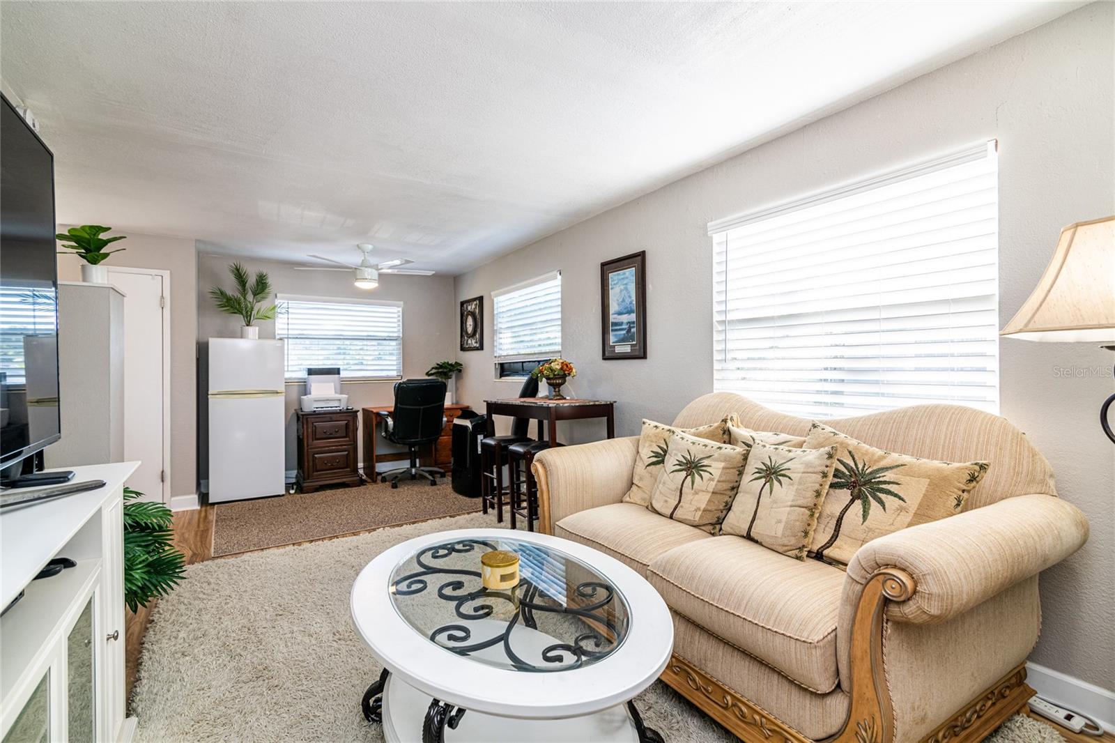 TB8447083 Property Photo