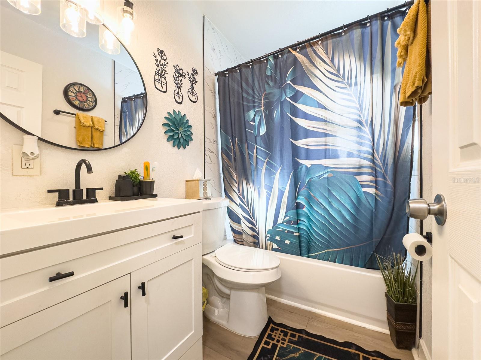 TB8447083 Property Photo