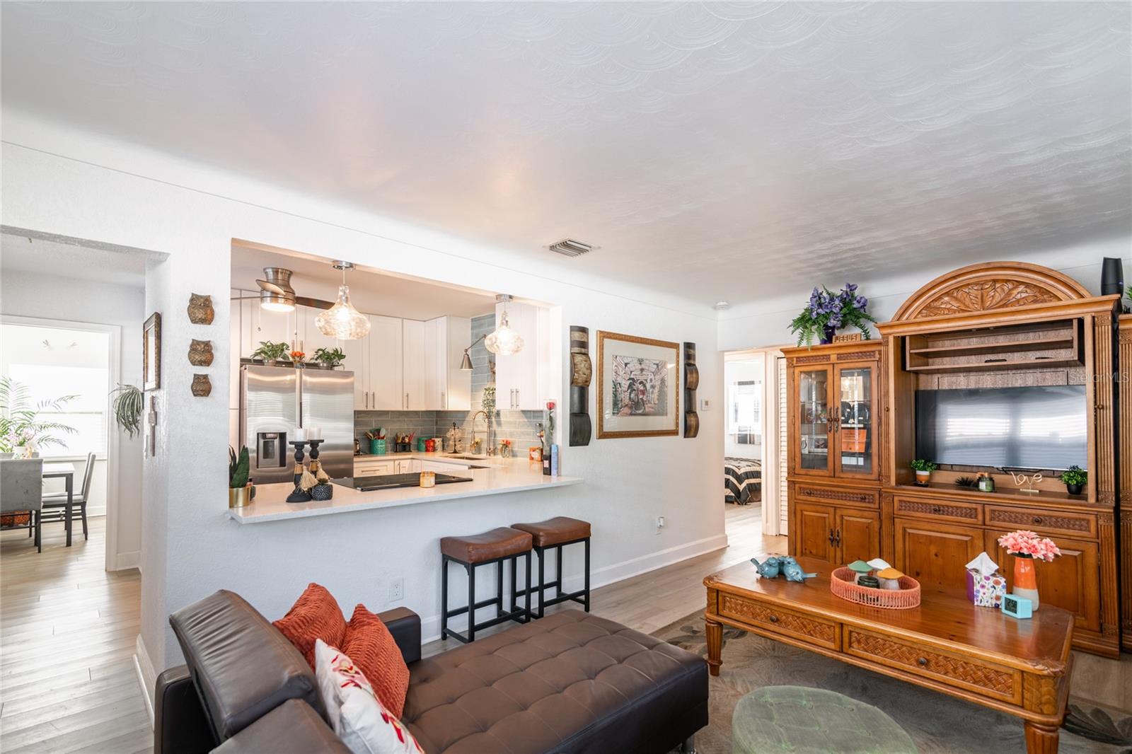 TB8447083 Property Photo