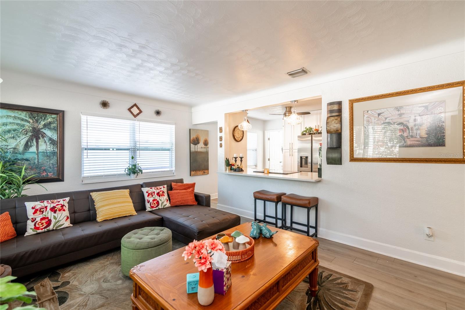 TB8447083 Property Photo