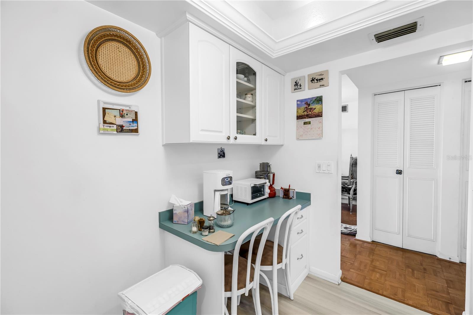 5220 BRITTANY DR S #904, ST PETERSBURG, FL, 33715