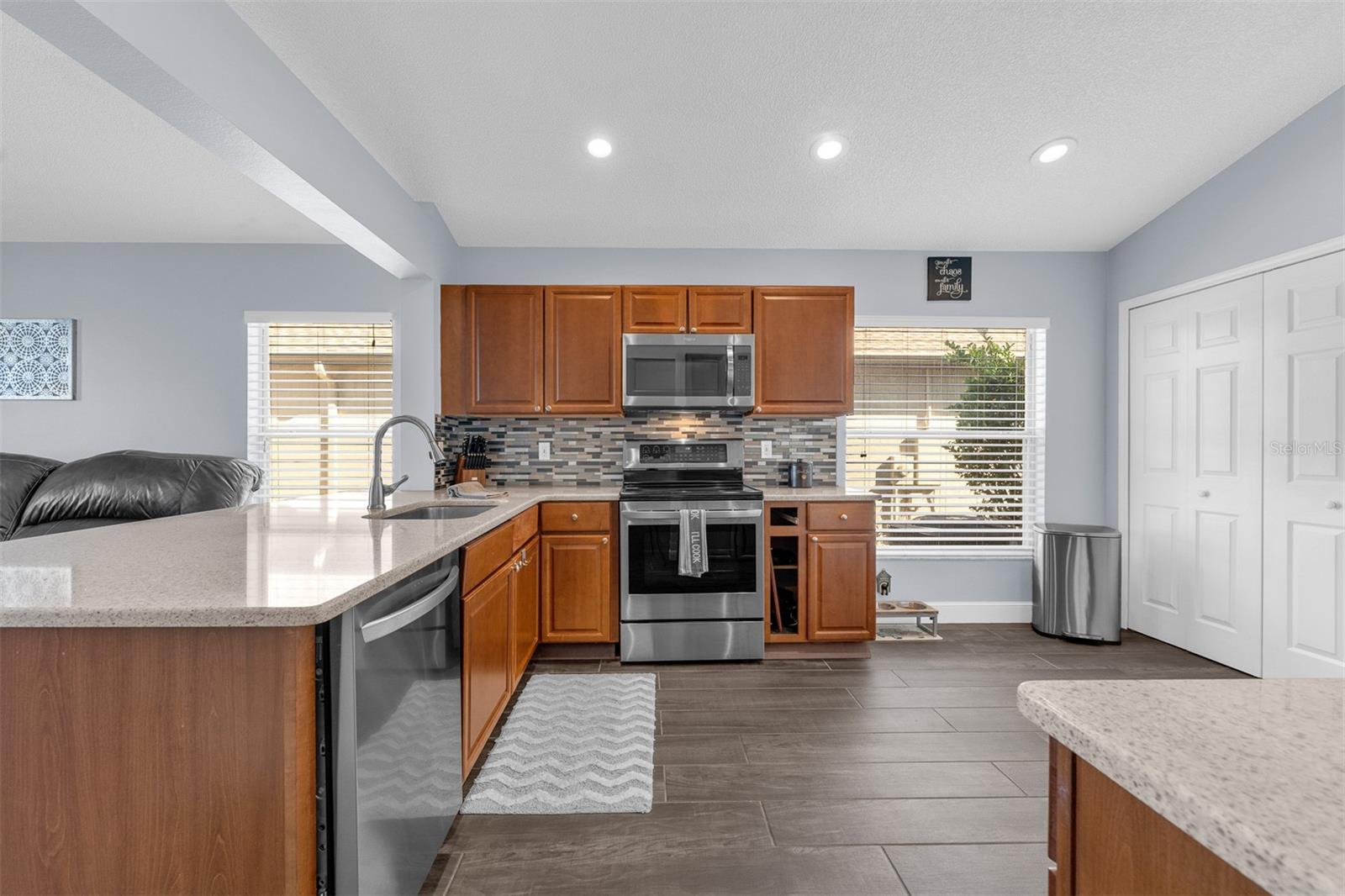 650 REGINA LN, LAKE MARY, FL, 32746