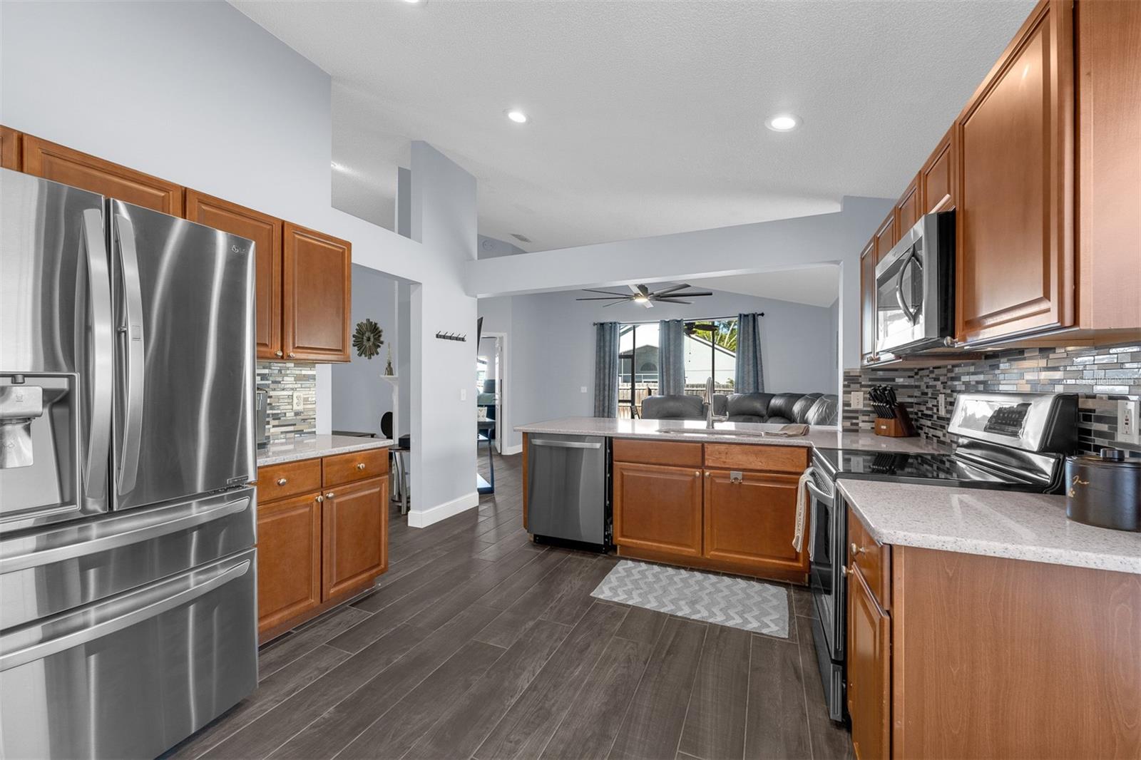 650 REGINA LN, LAKE MARY, FL, 32746