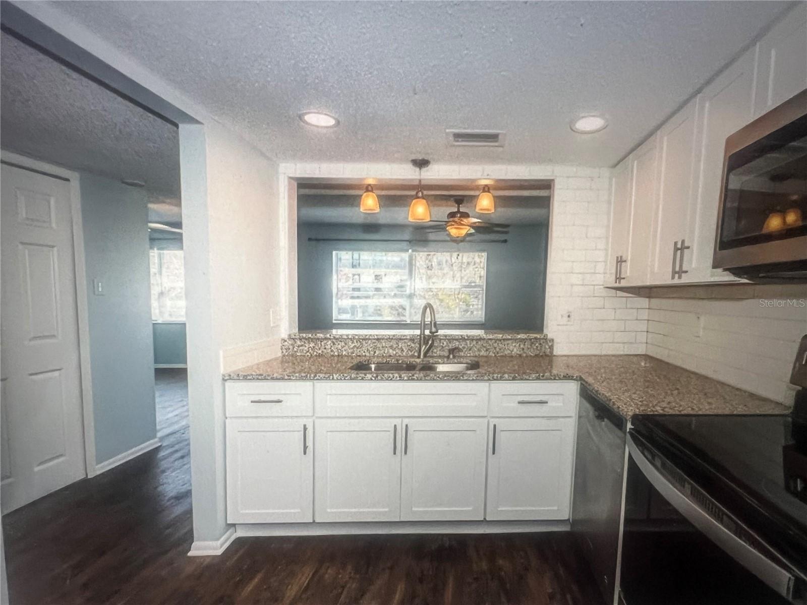 1146 KING ARTHUR CT #110, DUNEDIN, FL, 34698