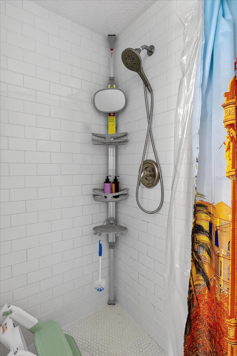 1146 KING ARTHUR CT #110, DUNEDIN, FL, 34698