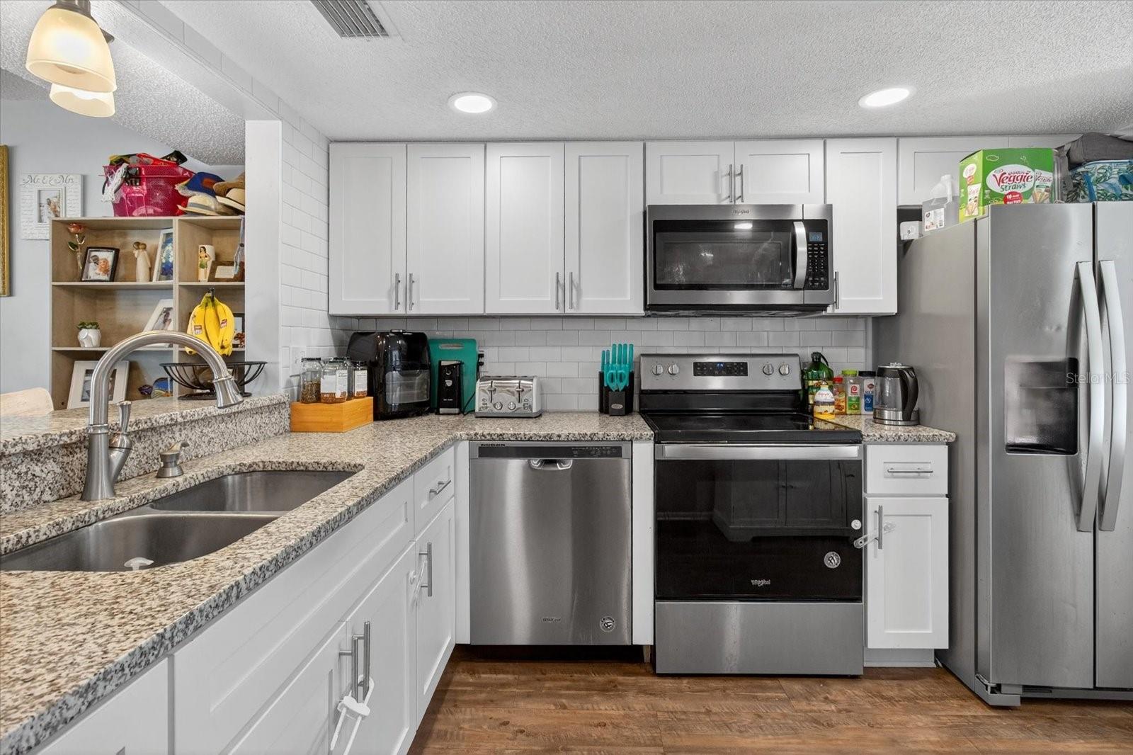 1146 KING ARTHUR CT #110, DUNEDIN, FL, 34698