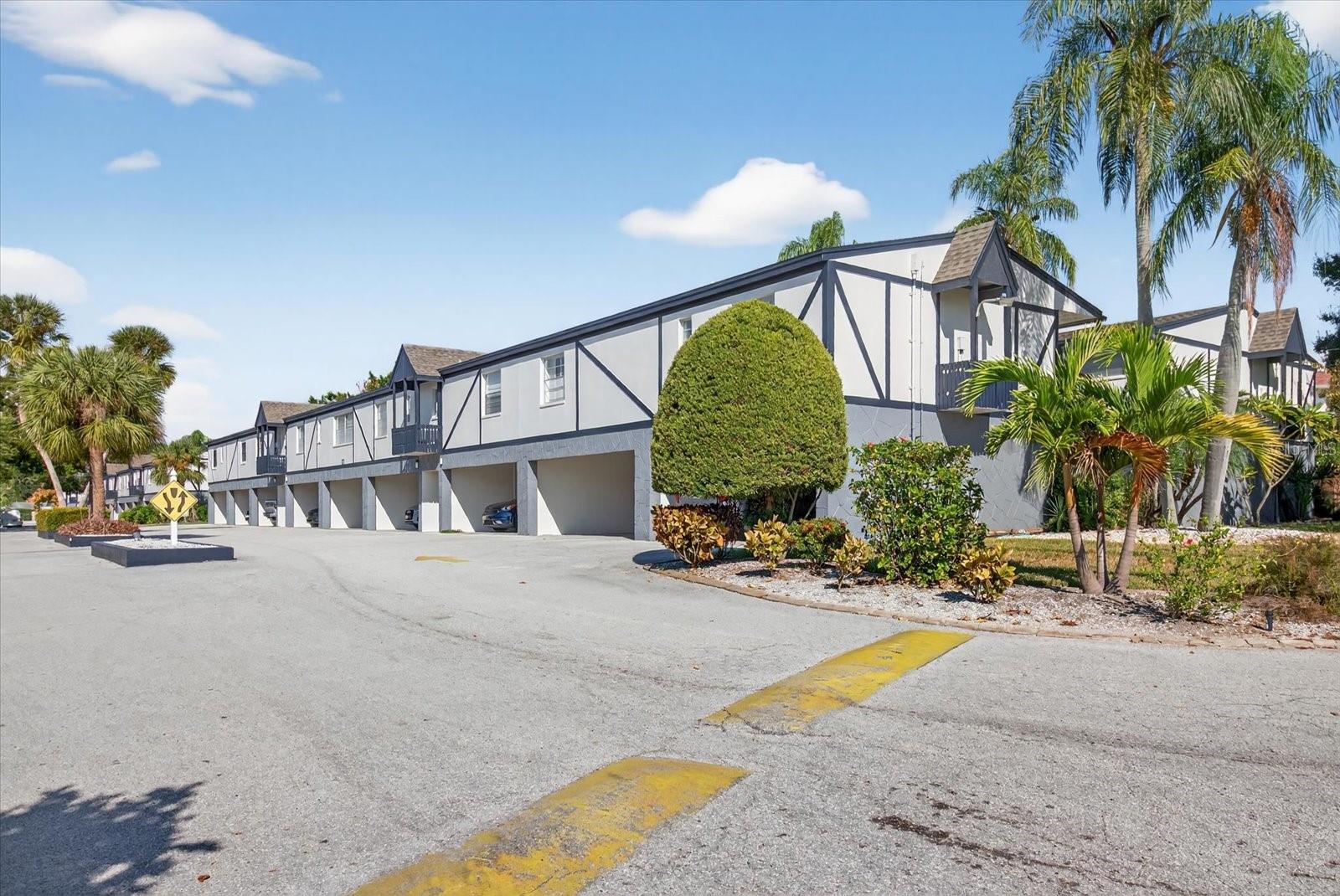 1146 KING ARTHUR CT #110, DUNEDIN, FL, 34698