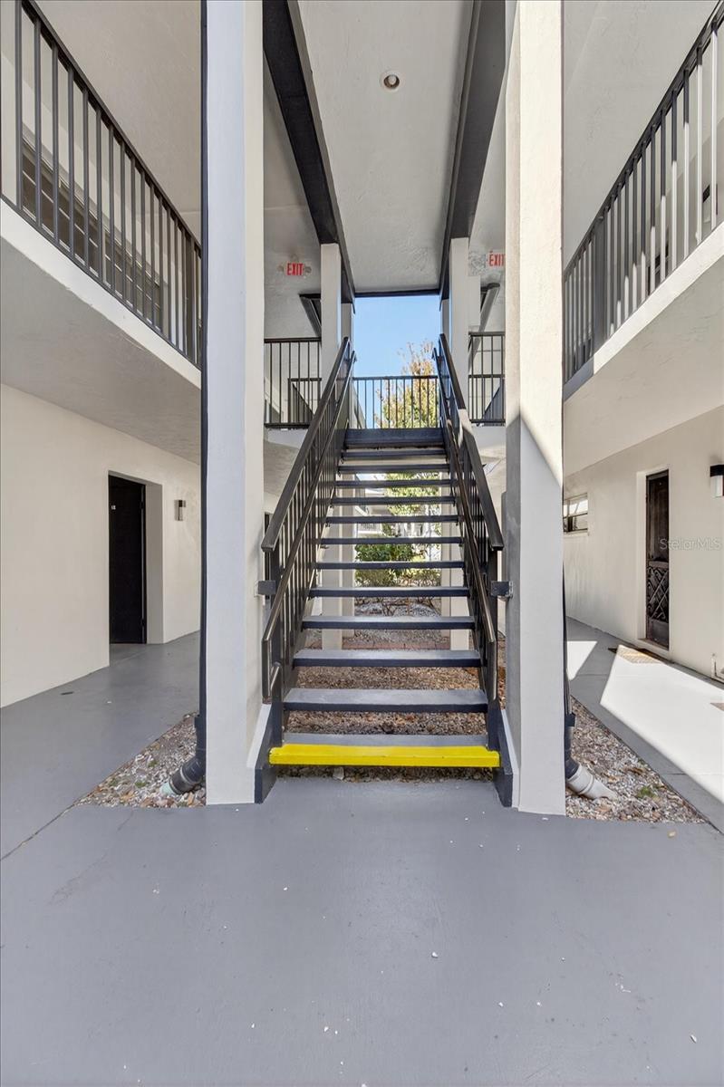 1146 KING ARTHUR CT #110, DUNEDIN, FL, 34698