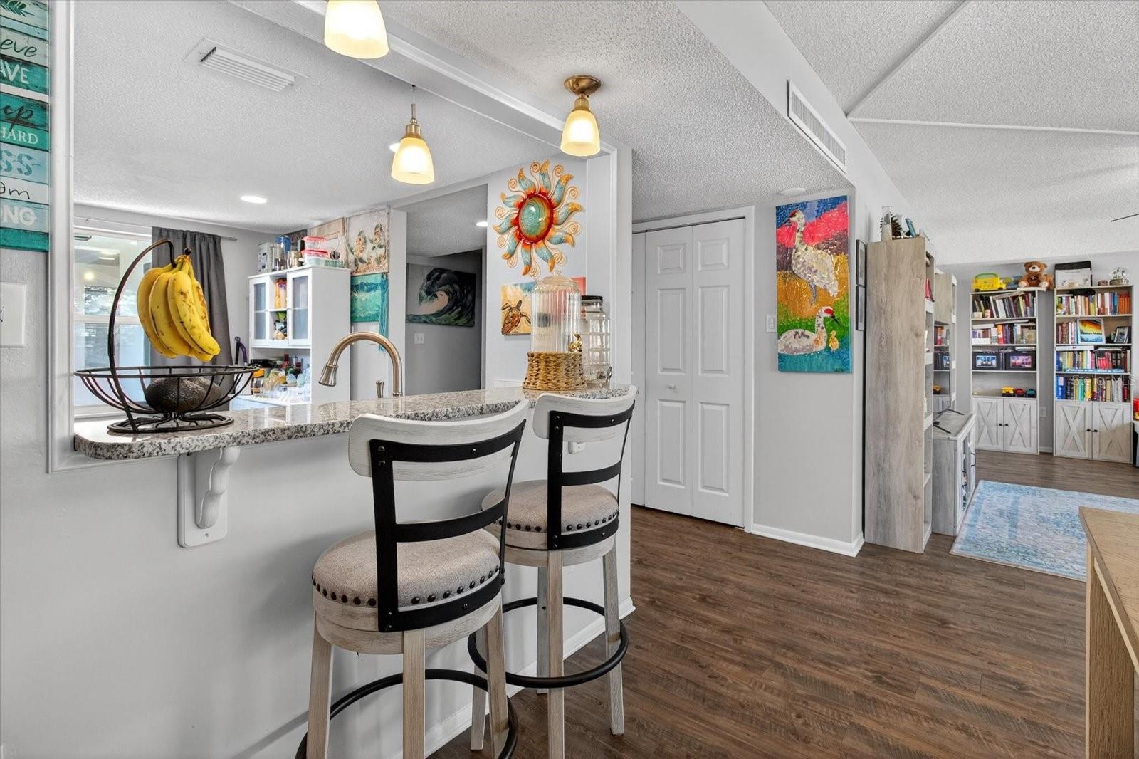 1146 KING ARTHUR CT #110, DUNEDIN, FL, 34698