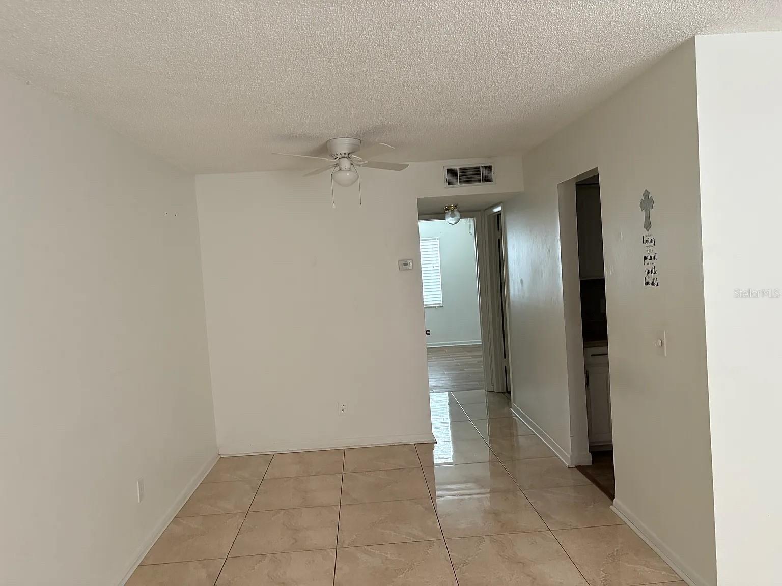 9109 W HILLSBOROUGH AVE #J207, TAMPA, FL, 33615