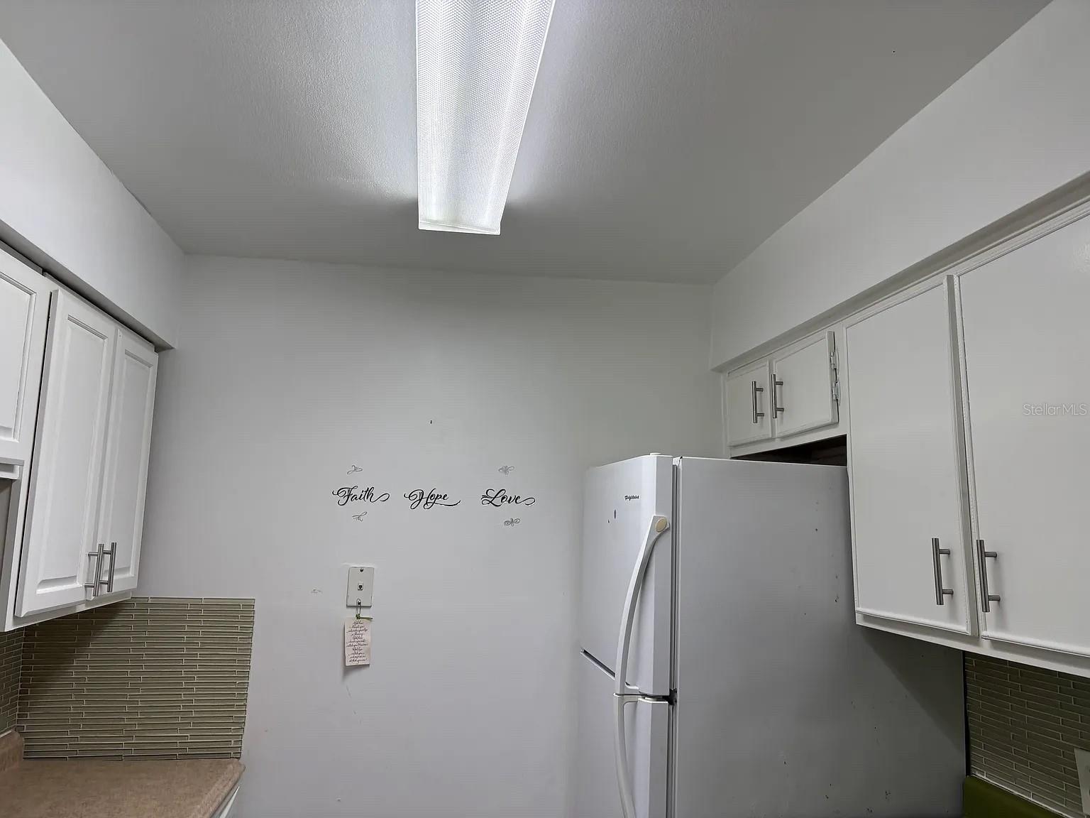 9109 W HILLSBOROUGH AVE #J207, TAMPA, FL, 33615