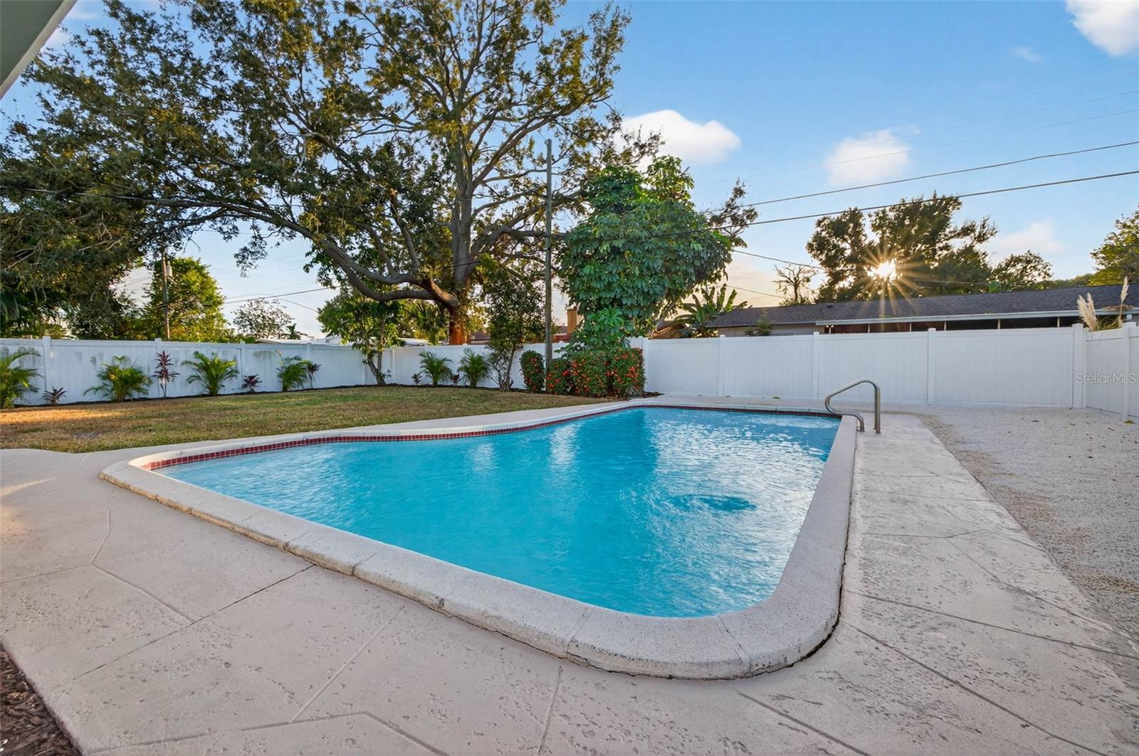 4241 NARVAREZ WAY S, ST PETERSBURG, FL, 33712