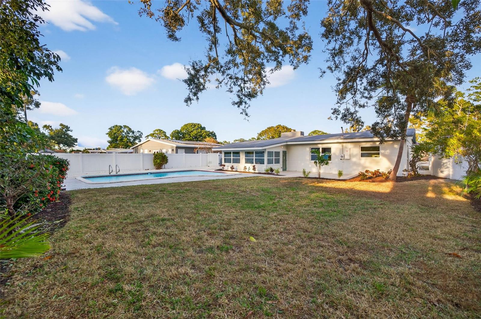 4241 NARVAREZ WAY S, ST PETERSBURG, FL, 33712