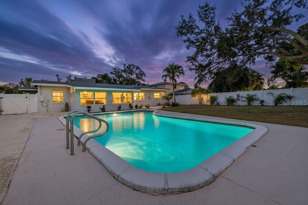 4241 NARVAREZ WAY S, ST PETERSBURG, FL, 33712