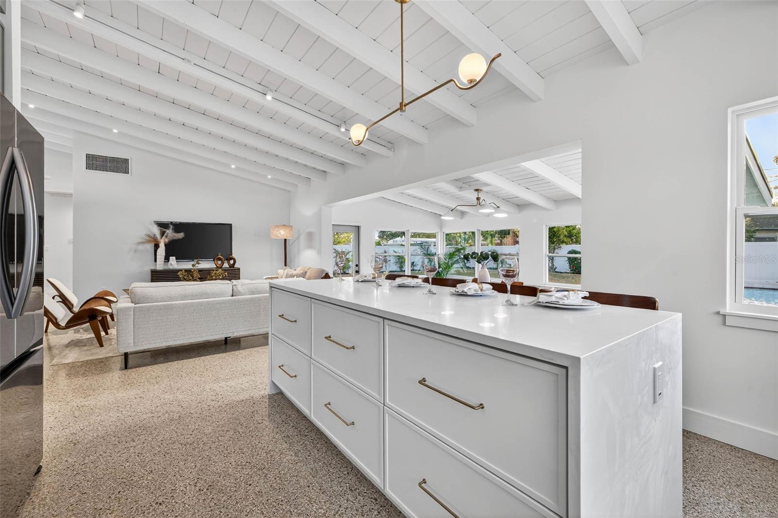 4241 NARVAREZ WAY S, ST PETERSBURG, FL, 33712