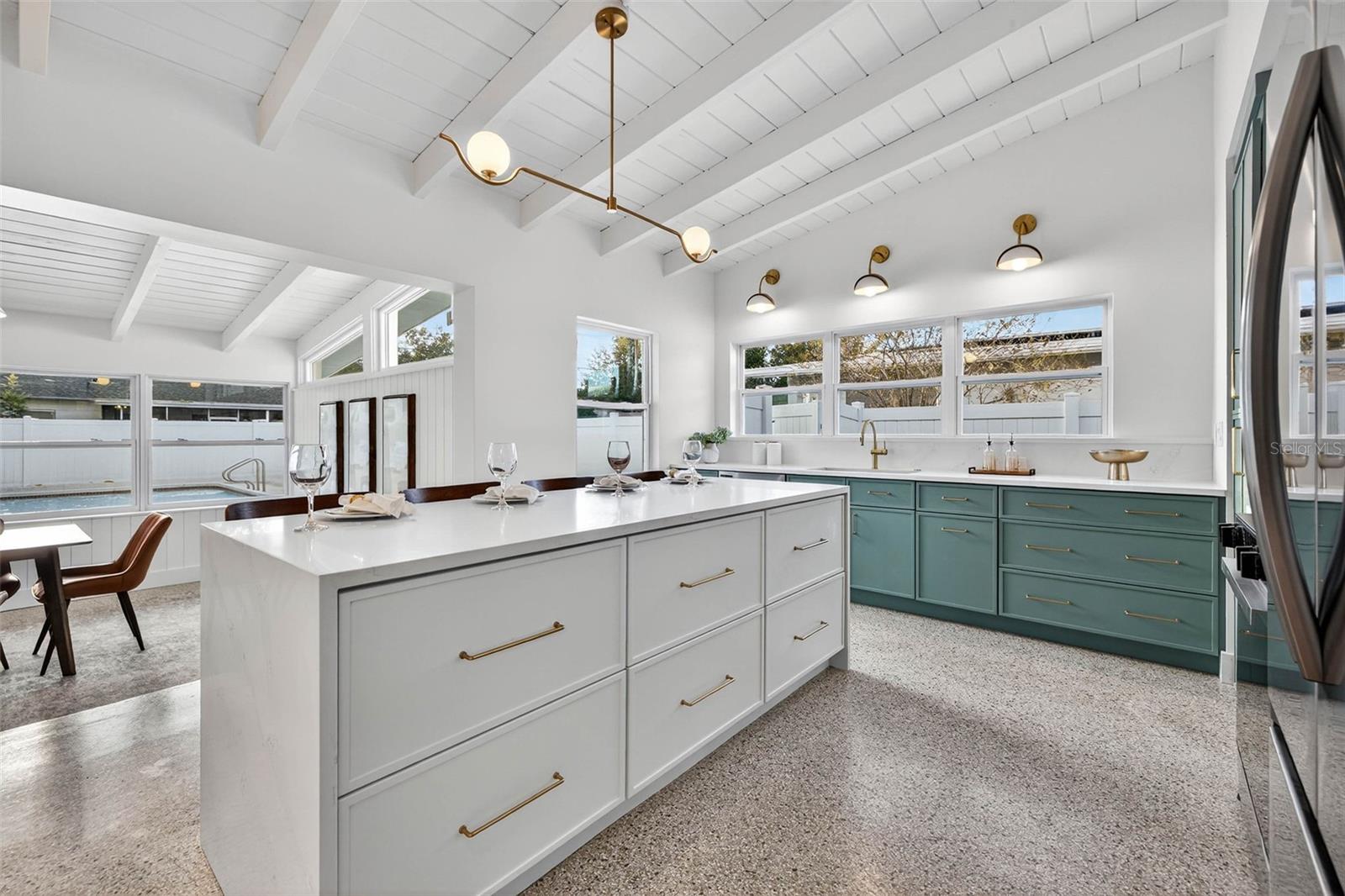 4241 NARVAREZ WAY S, ST PETERSBURG, FL, 33712