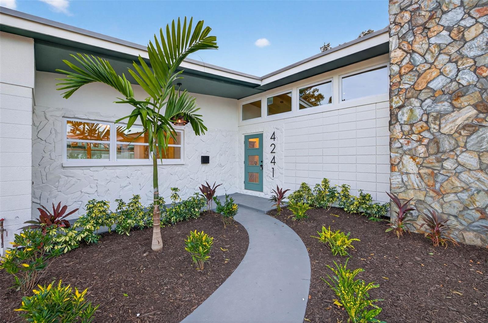 4241 NARVAREZ WAY S, ST PETERSBURG, FL, 33712