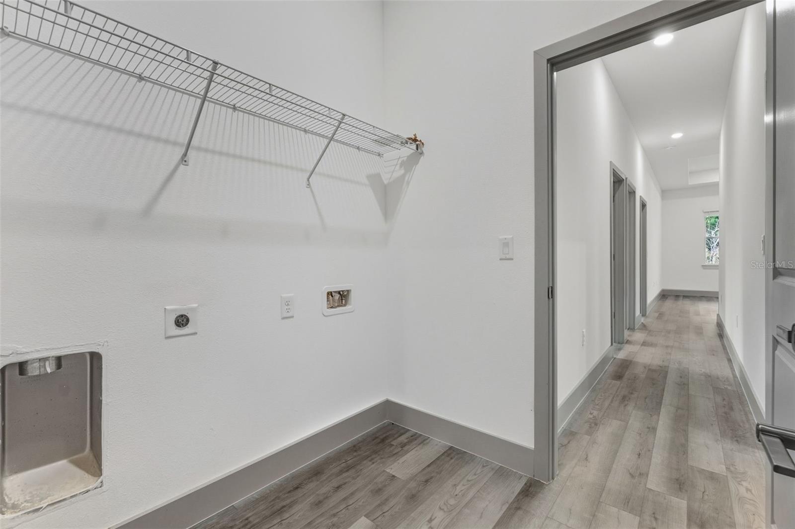 558 RUTLAND CIR, PORT CHARLOTTE, FL, 33954