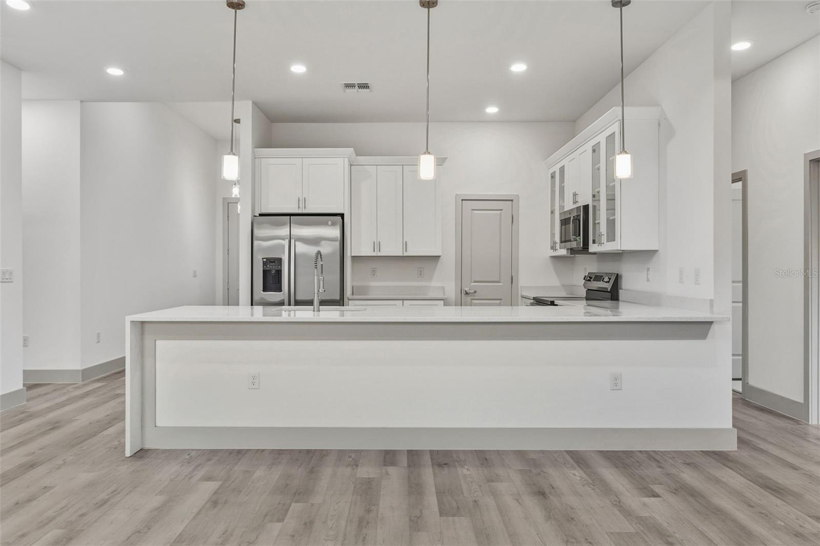 558 RUTLAND CIR, PORT CHARLOTTE, FL, 33954