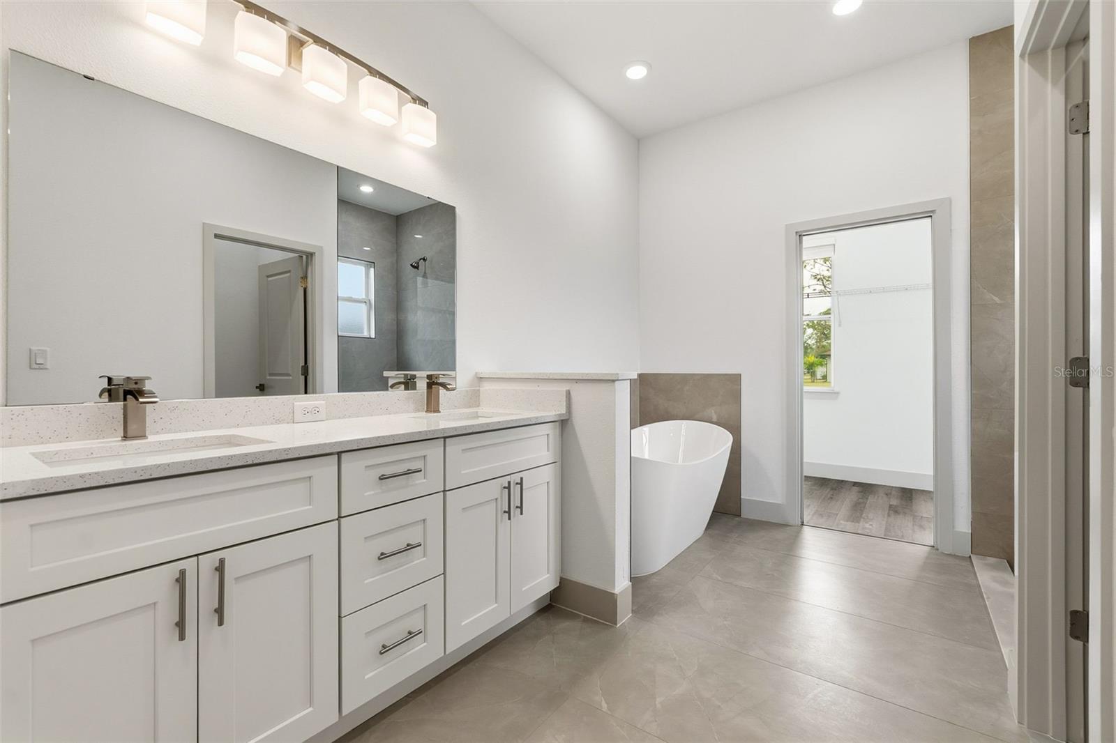 23368 MAYVILLE AVE, PUNTA GORDA, FL, 33980