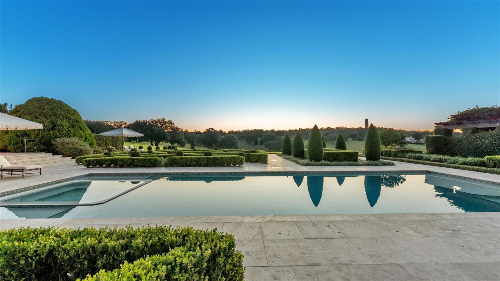 P4936999 Property Photo