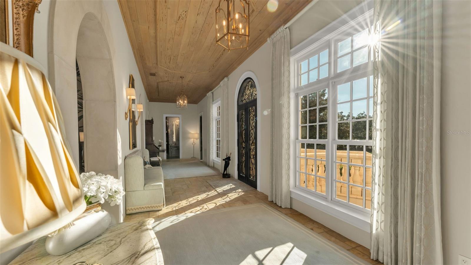 P4936999 Property Photo