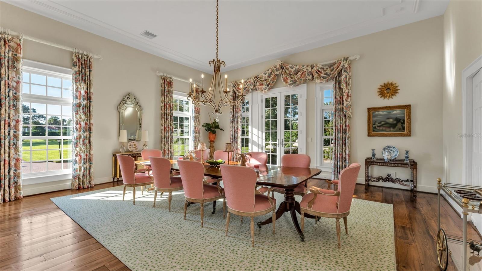 P4936999 Property Photo