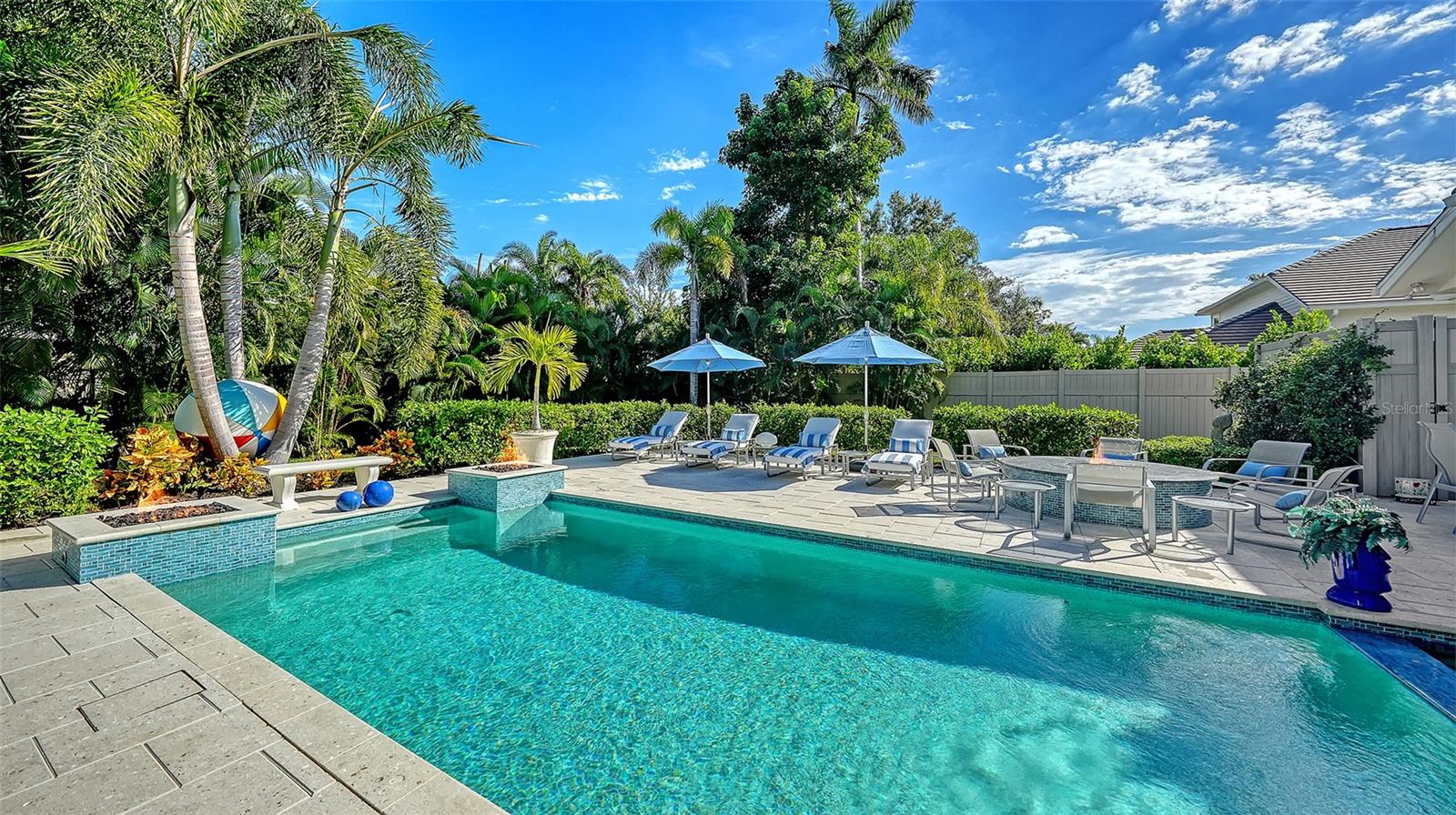 A4671734 Property Photo