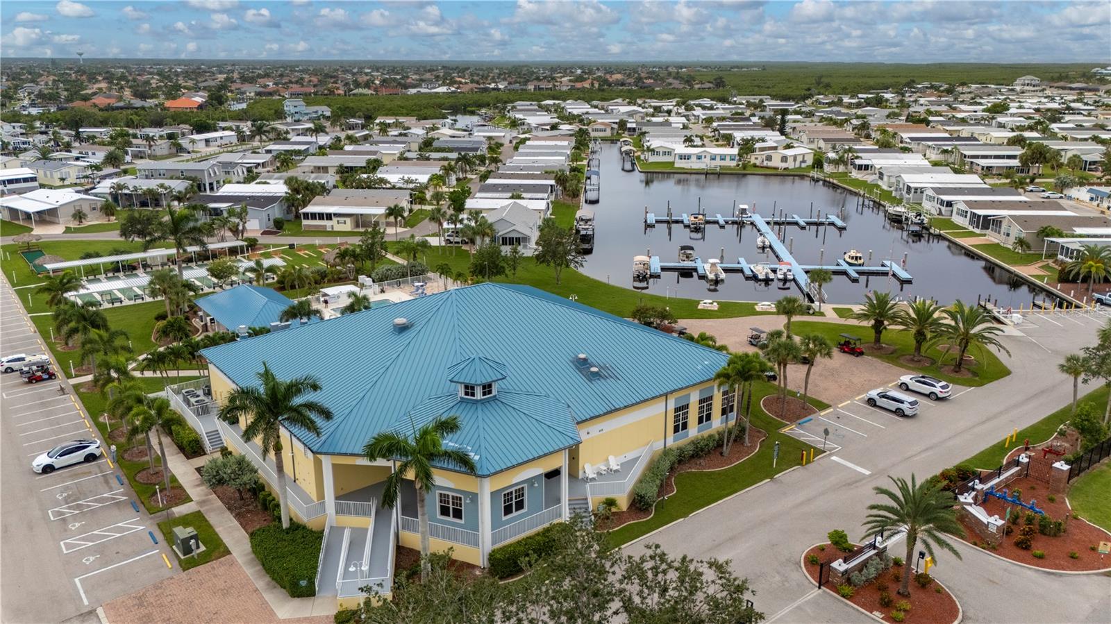 67 WINDMILL BLVD, PUNTA GORDA, FL, 33950