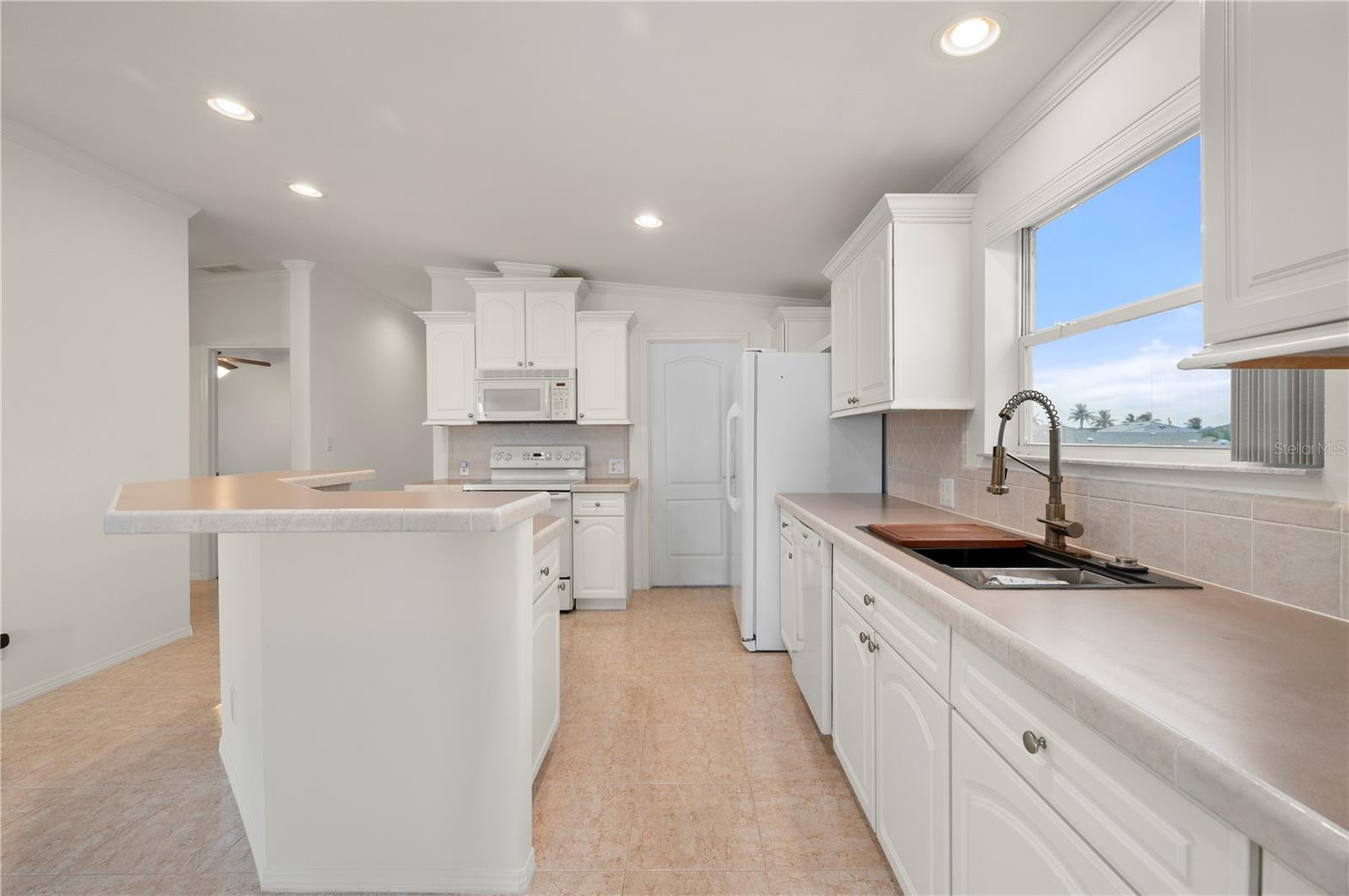 67 WINDMILL BLVD, PUNTA GORDA, FL, 33950