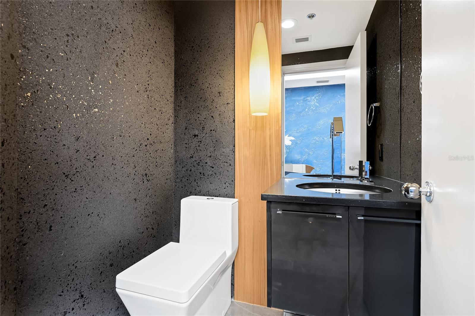 A4671740 Property Photo