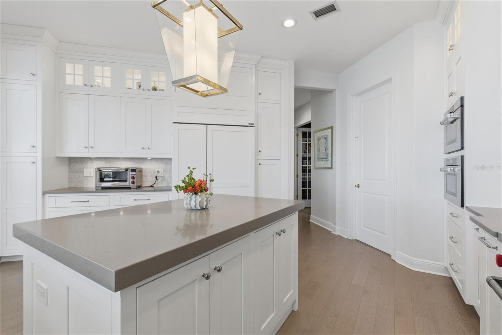 402 BUTTONWOOD LN, LARGO, FL, 33770