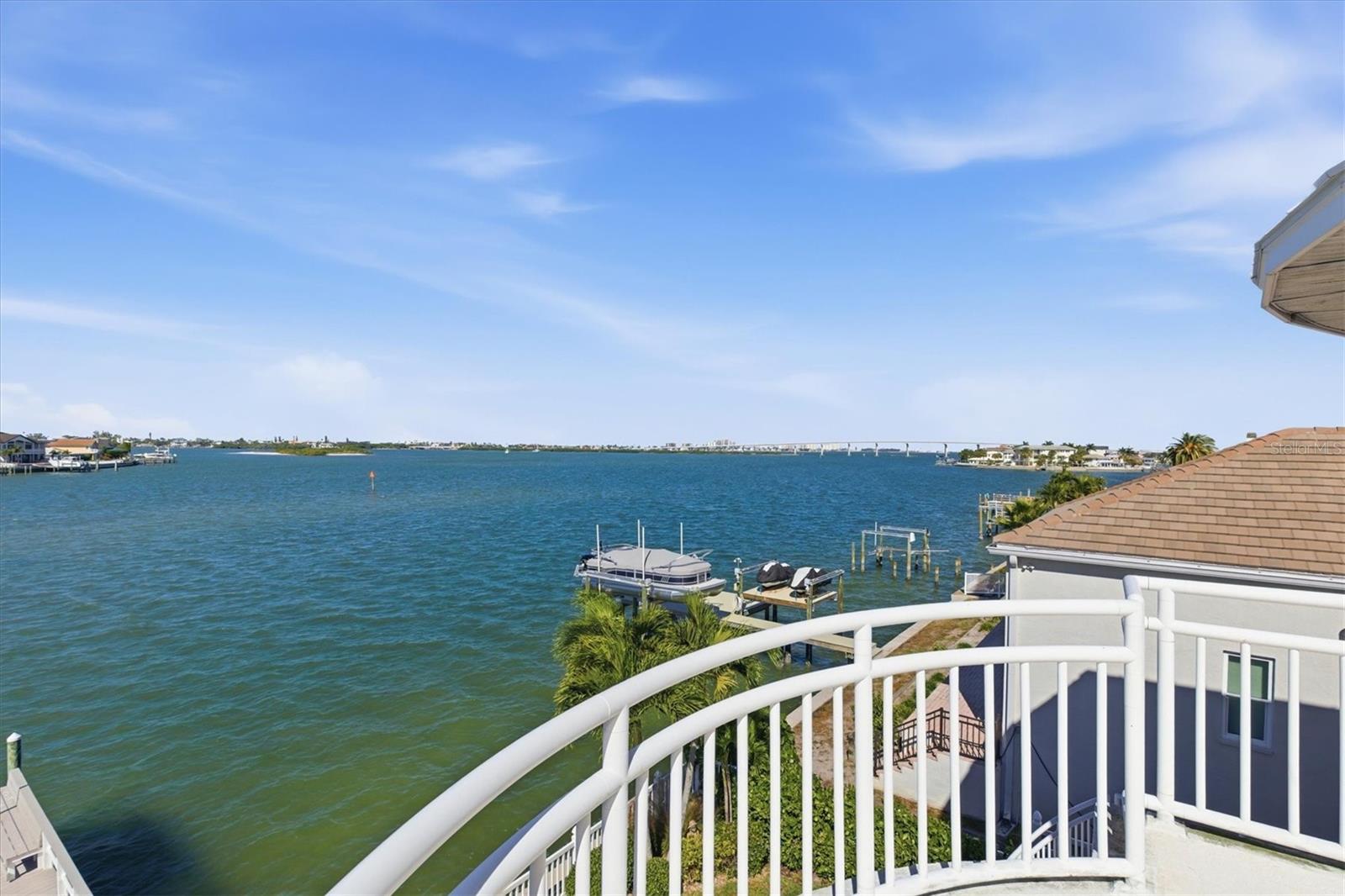 402 BUTTONWOOD LN, LARGO, FL, 33770