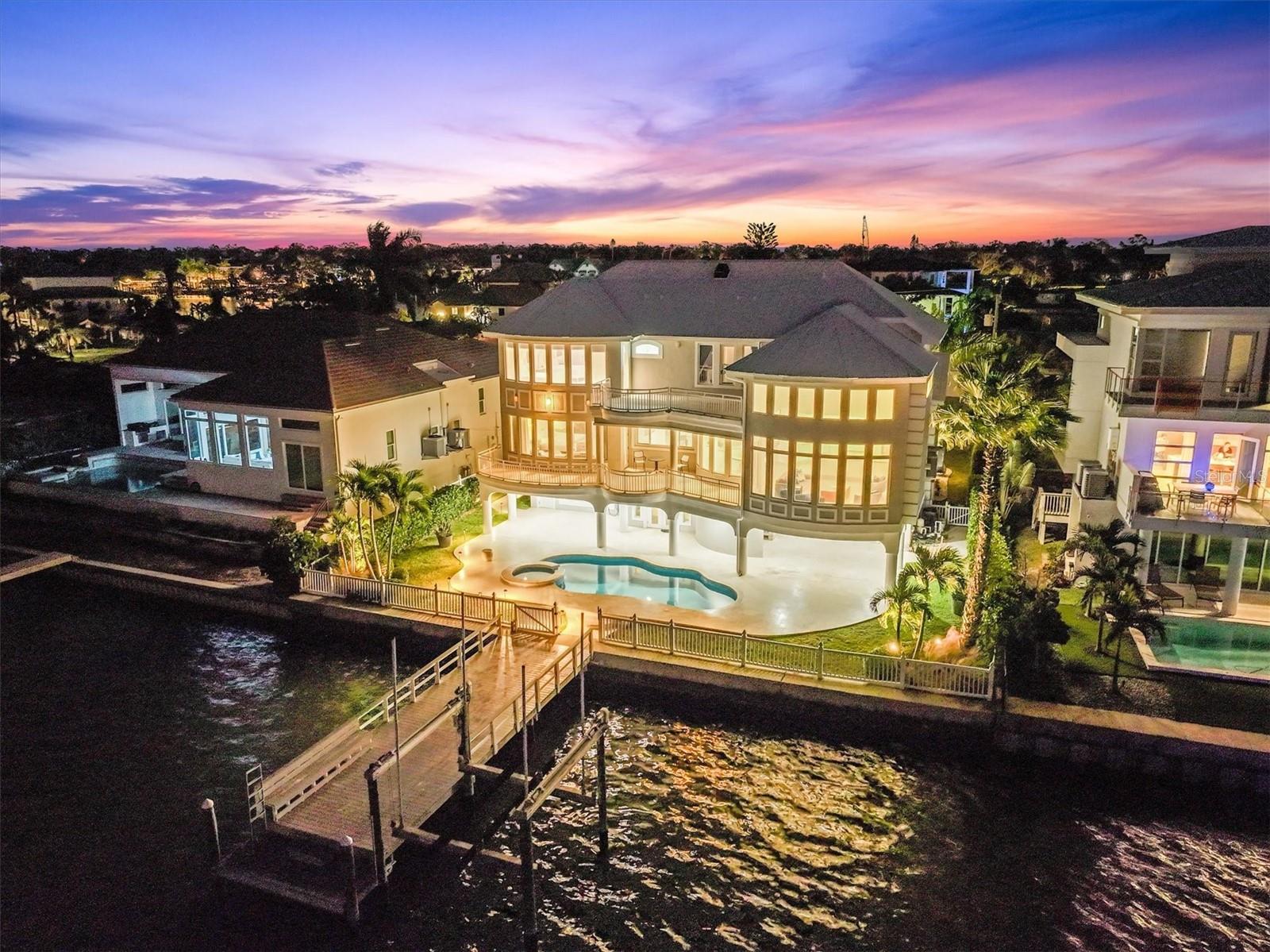 402 BUTTONWOOD LN, LARGO, FL, 33770