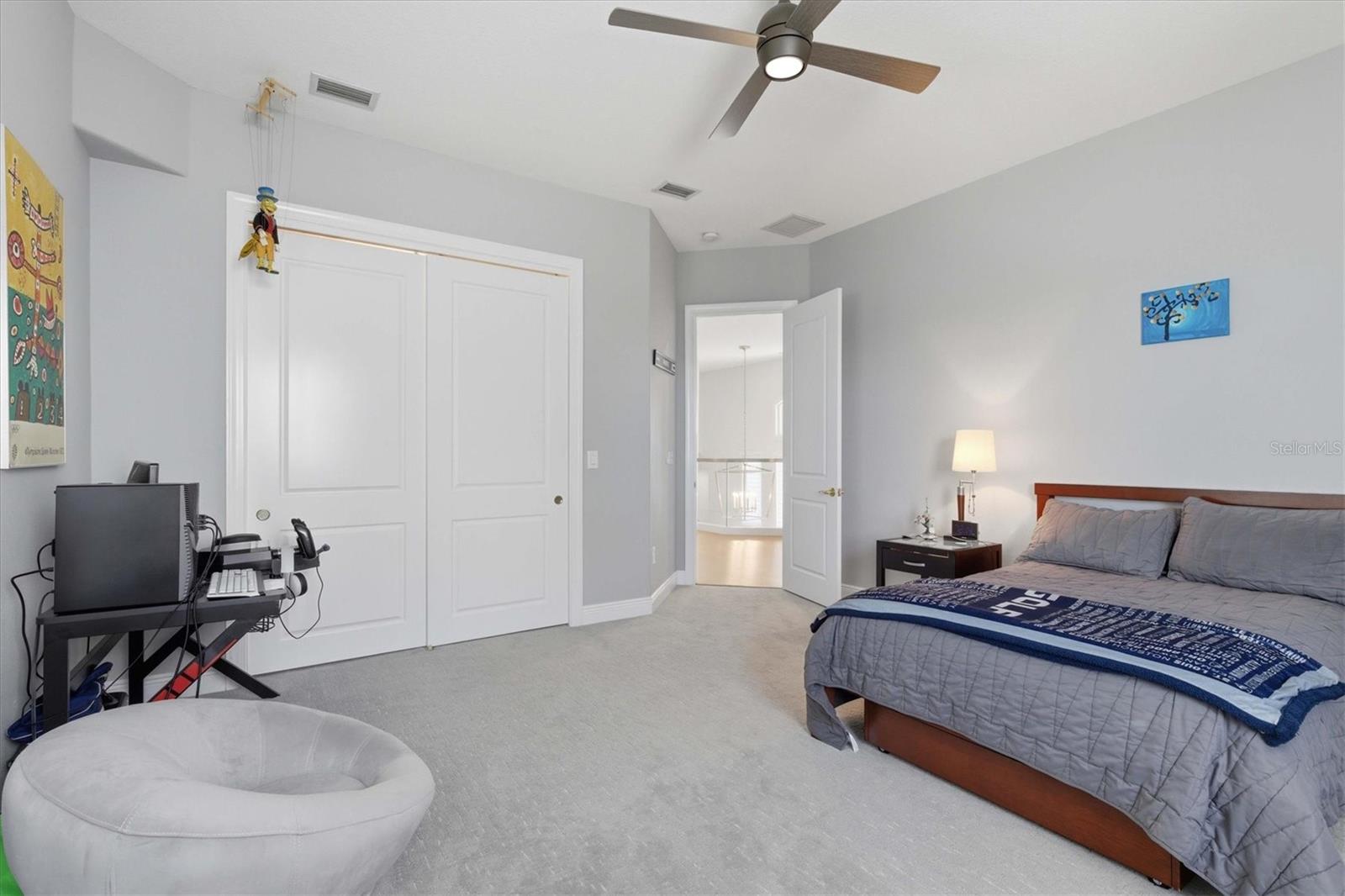 402 BUTTONWOOD LN, LARGO, FL, 33770