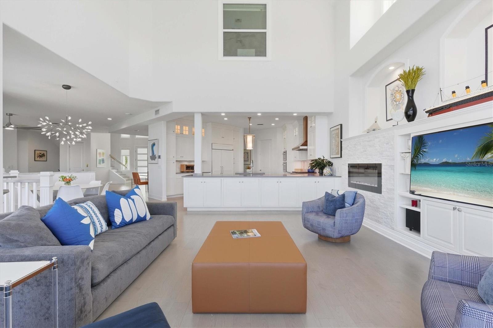 402 BUTTONWOOD LN, LARGO, FL, 33770