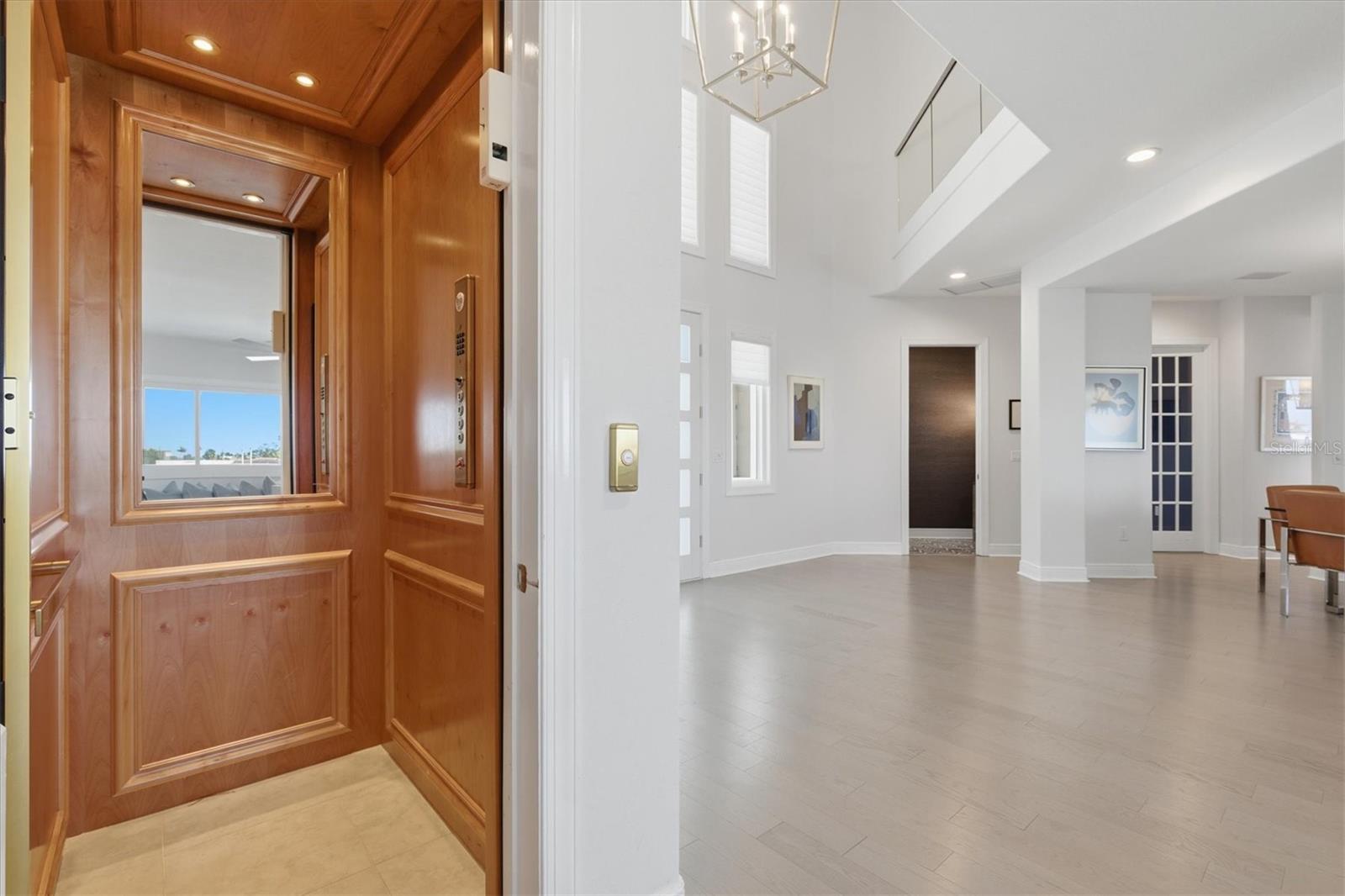 402 BUTTONWOOD LN, LARGO, FL, 33770