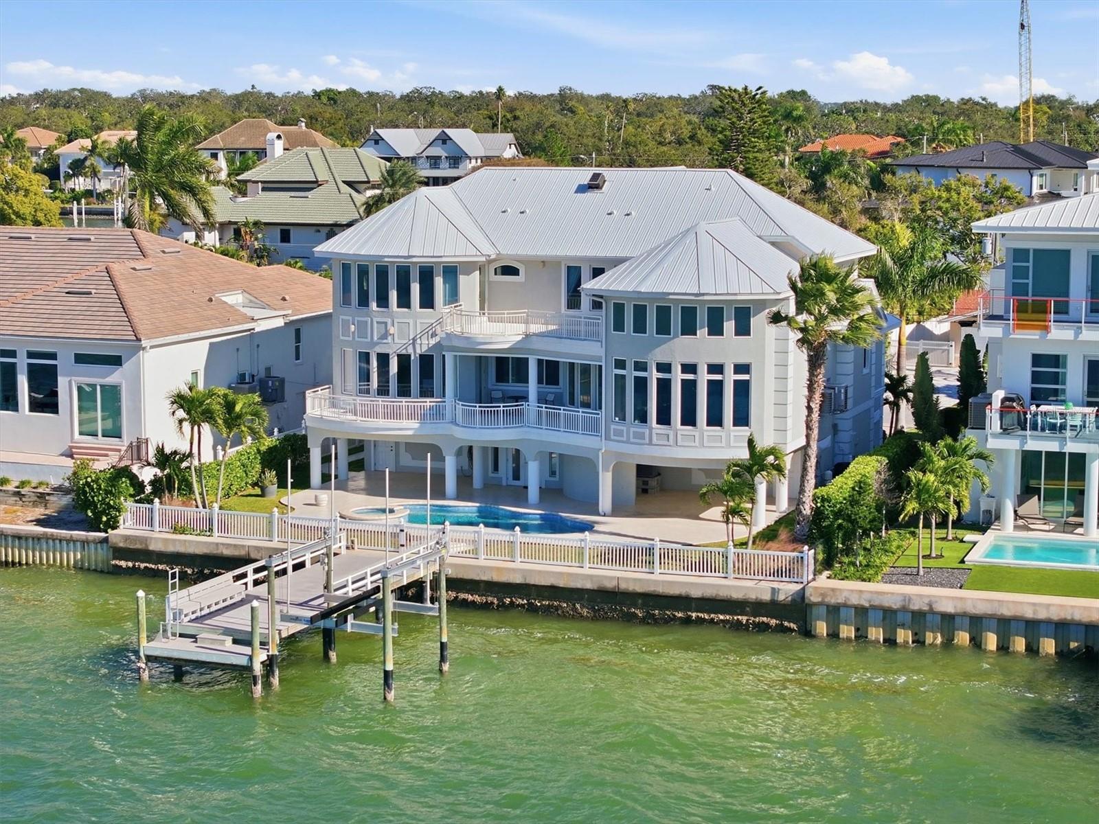 402 BUTTONWOOD LN, LARGO, FL, 33770