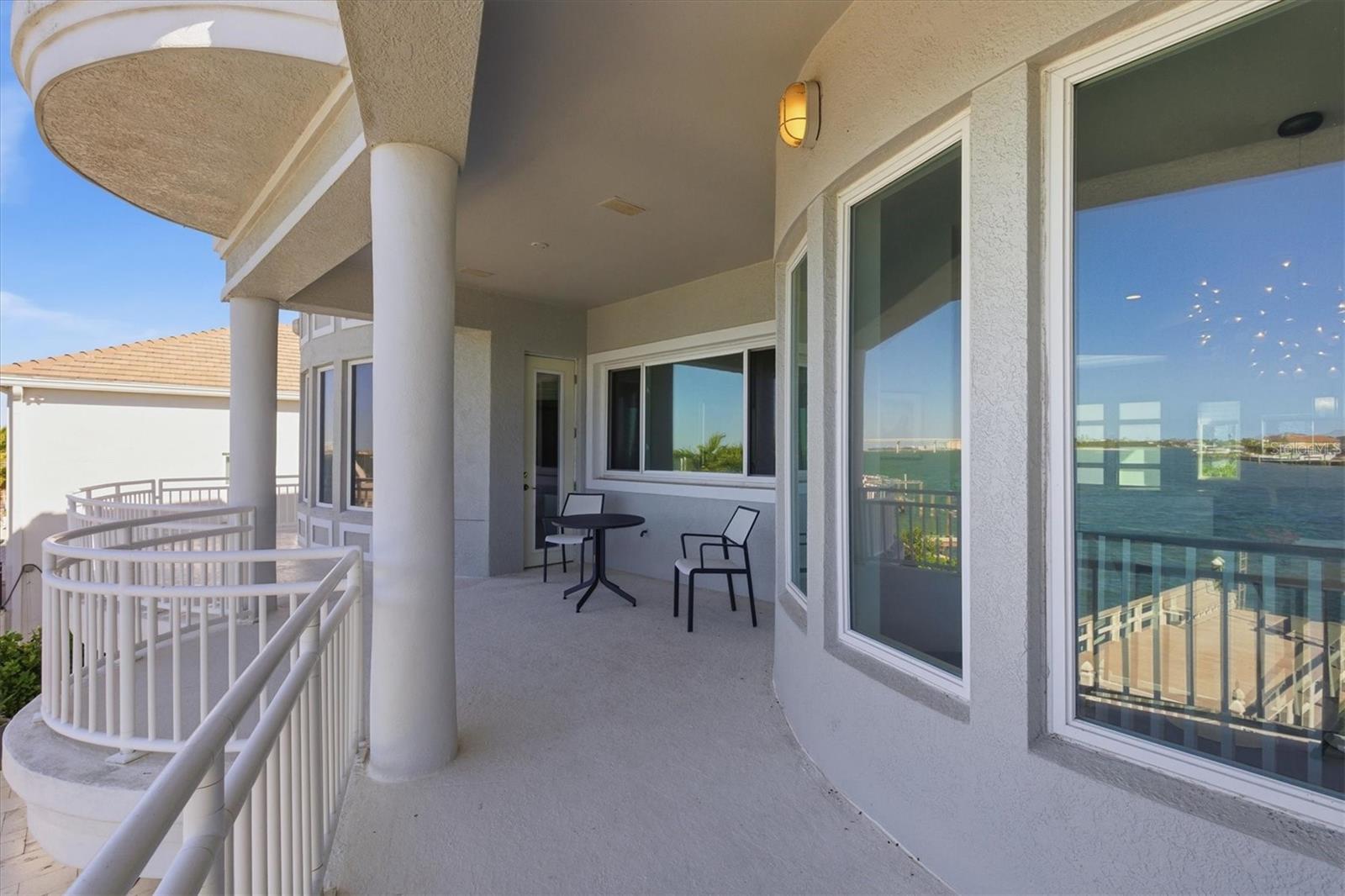 402 BUTTONWOOD LN, LARGO, FL, 33770