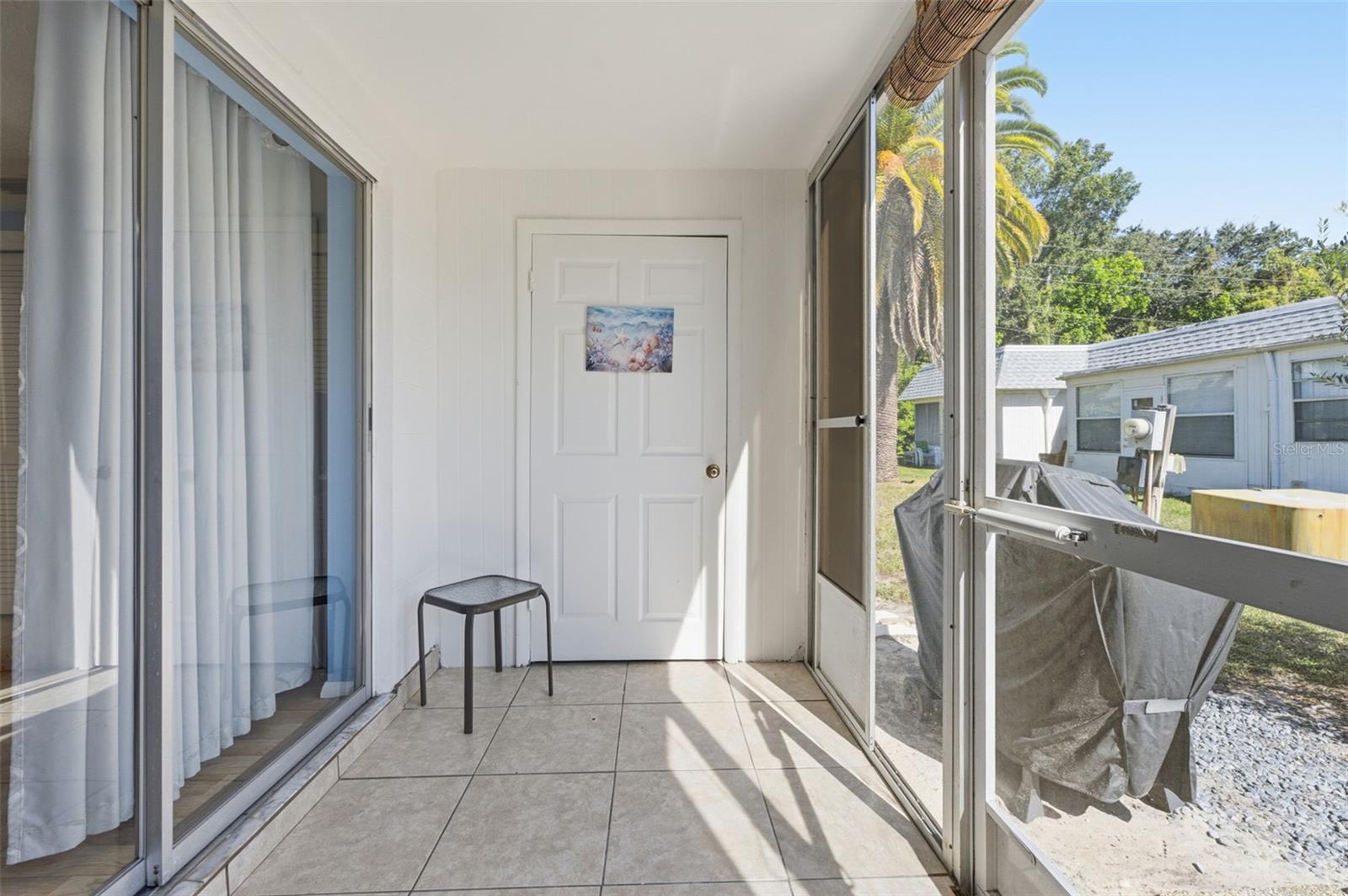 W7880647 Property Photo