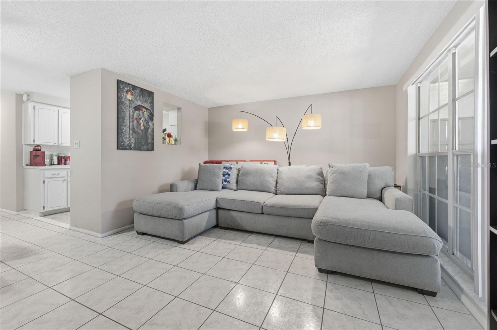 W7880647 Property Photo