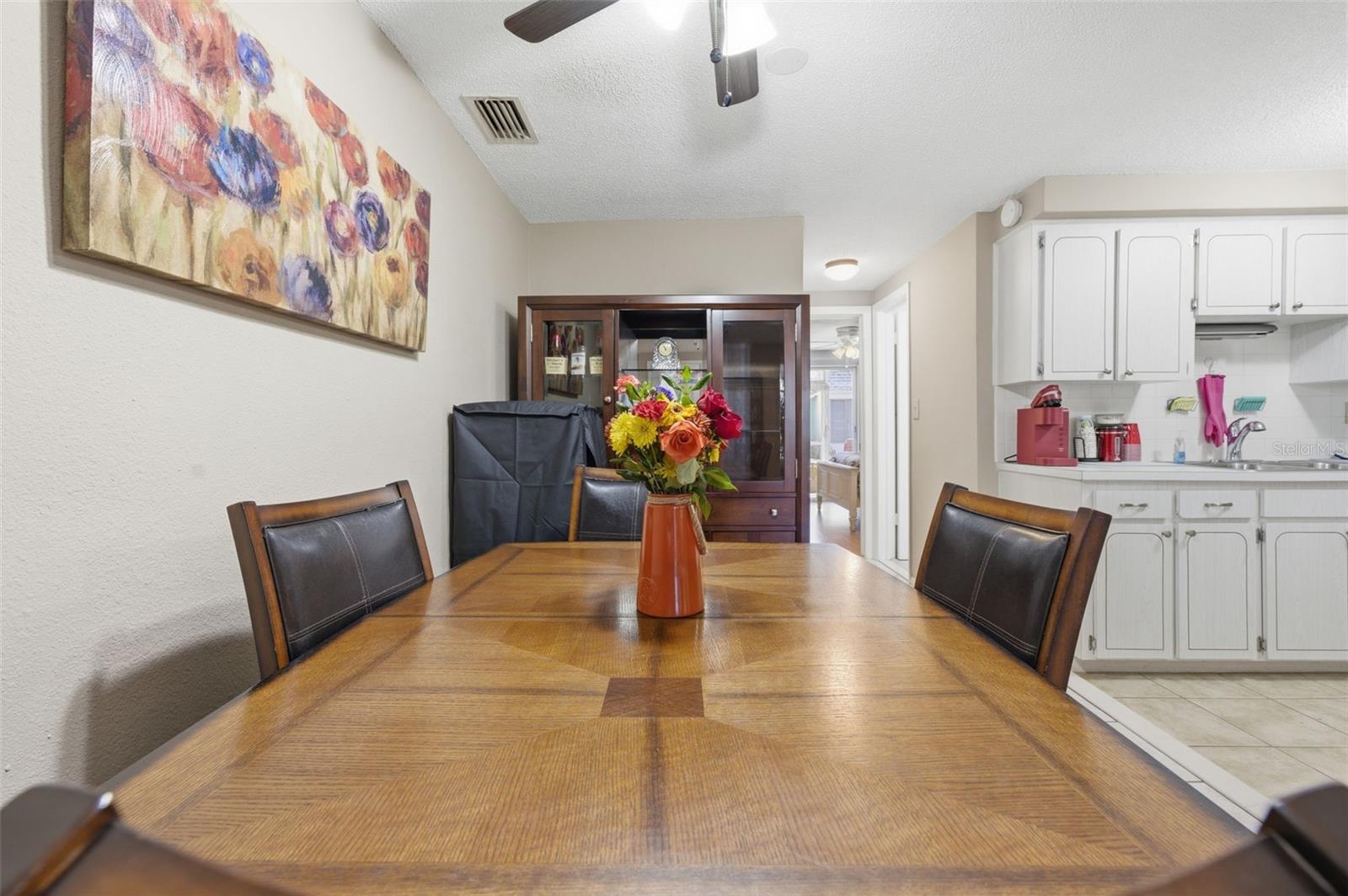 W7880647 Property Photo