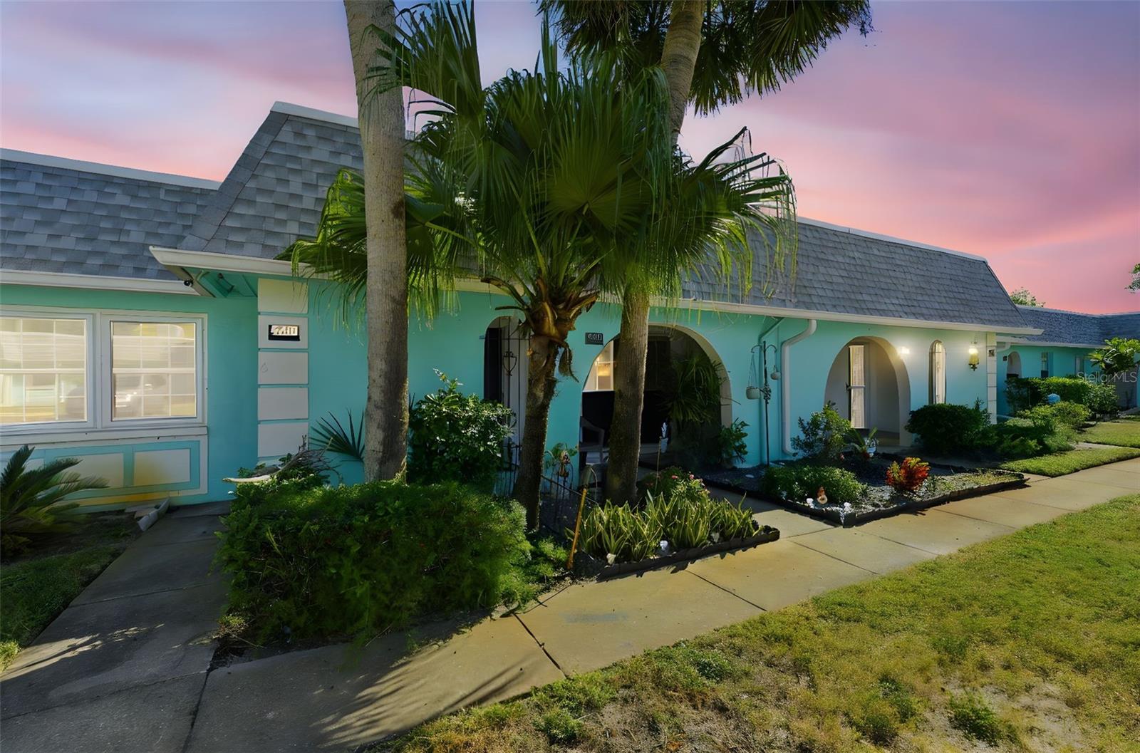 W7880647 Property Photo