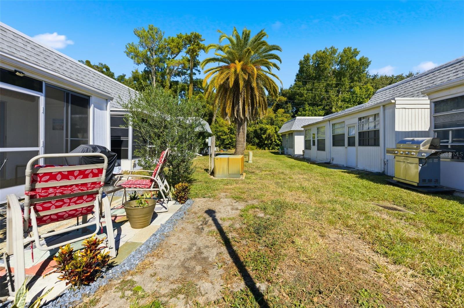 W7880647 Property Photo