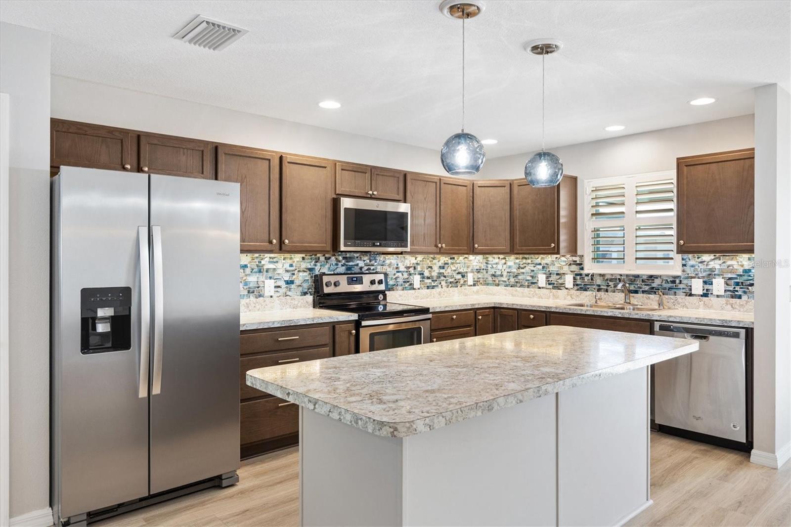 706 JASON DR, LADY LAKE, FL, 32159