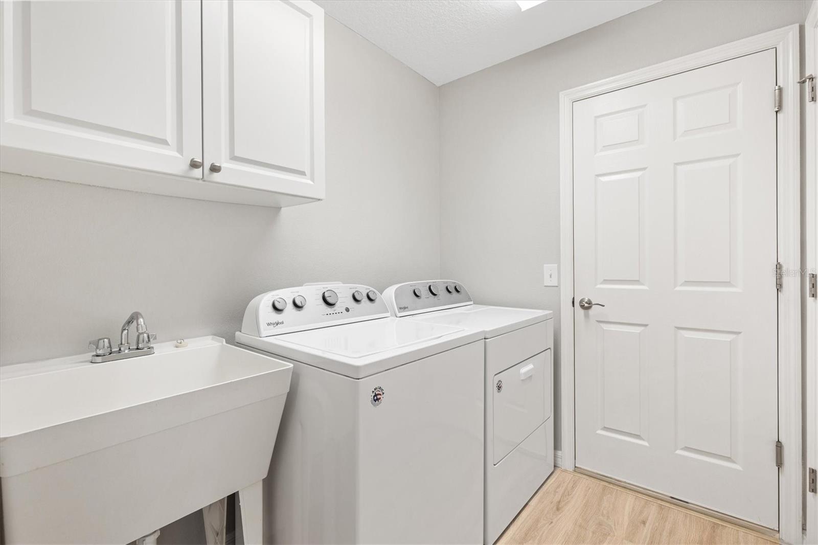 706 JASON DR, LADY LAKE, FL, 32159