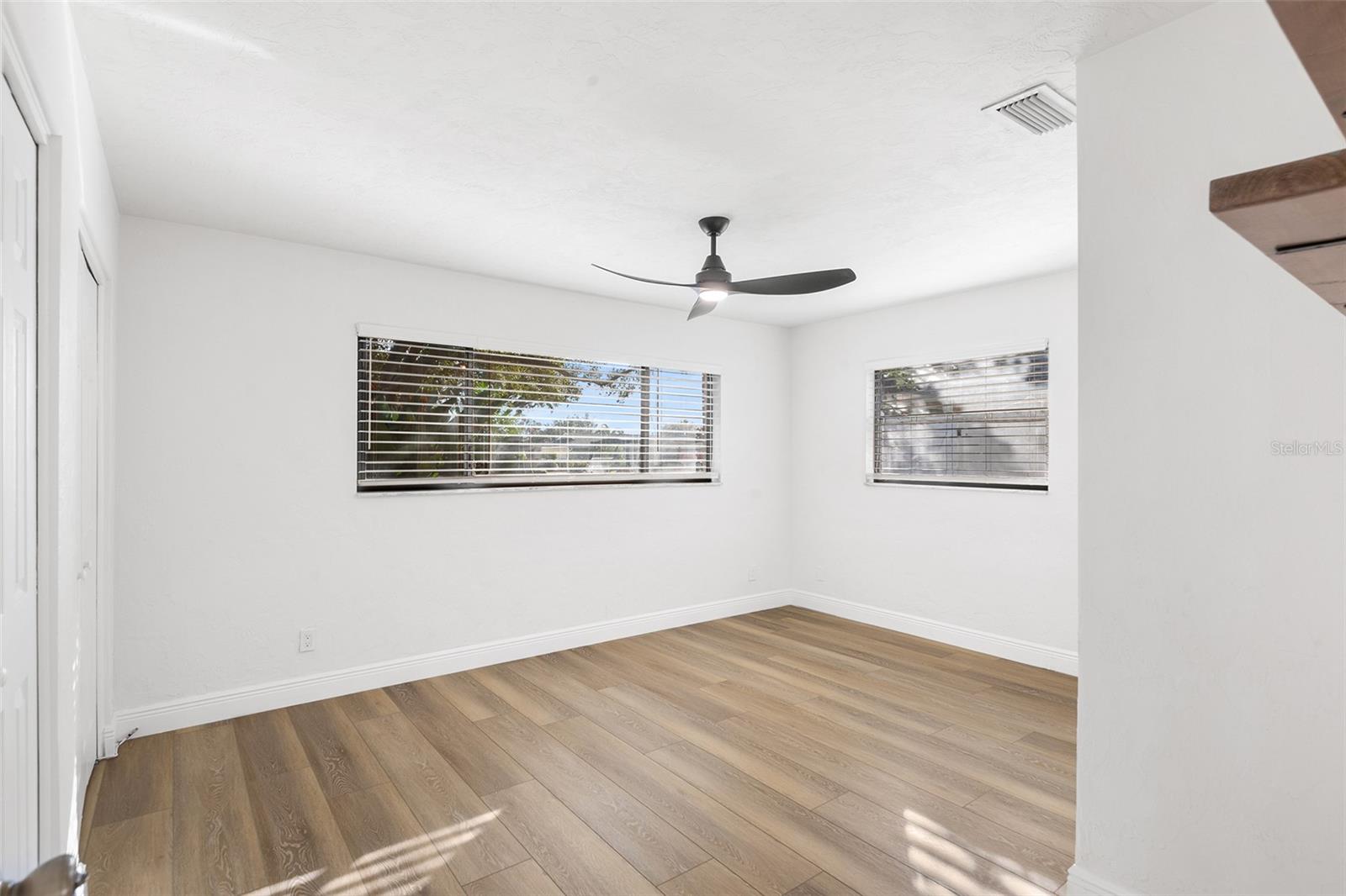 1455 54TH AVE NE, ST PETERSBURG, FL, 33703