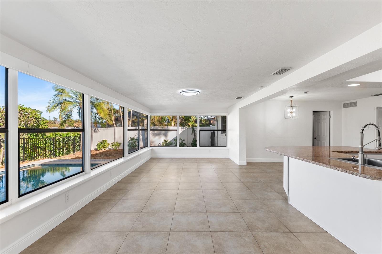 1455 54TH AVE NE, ST PETERSBURG, FL, 33703